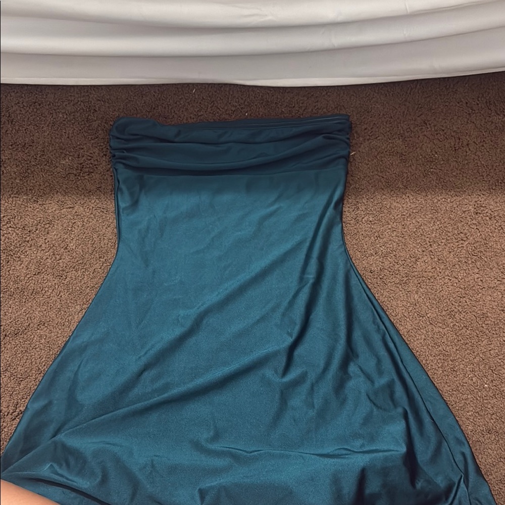 Elegant Teal Strapless Dress
